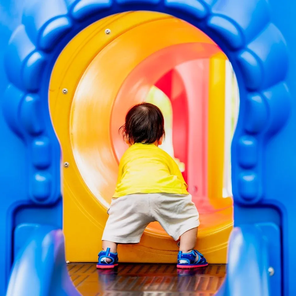 Outdoor Play Toys: Soft Balls and Play Tunnels